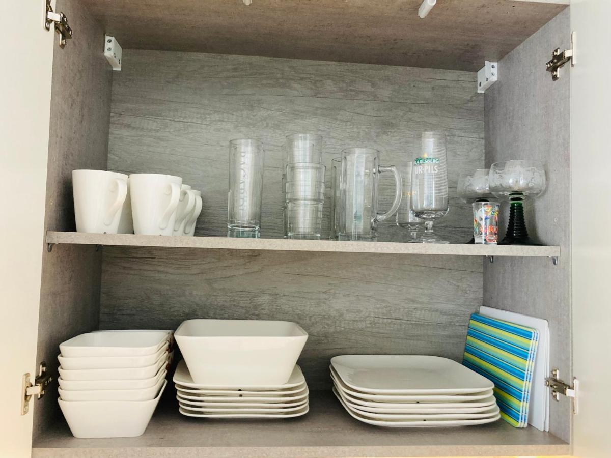 Living At Saarpartments -Adults Only- 2 Bedroom, Netflix - Business & Holiday Apartments For Long- And Short Term Stay, 3 Min To Train Station, Secure E-Bike Parking! Saarbruecken Luaran gambar