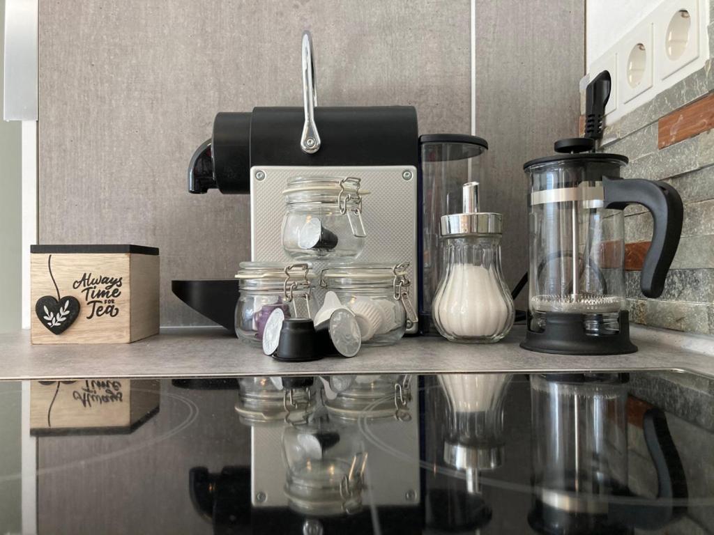 Living At Saarpartments -Adults Only- 2 Bedroom, Netflix - Business & Holiday Apartments For Long- And Short Term Stay, 3 Min To Train Station, Secure E-Bike Parking! Saarbruecken Luaran gambar